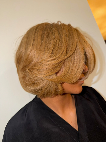 Blonde fluffy silk press